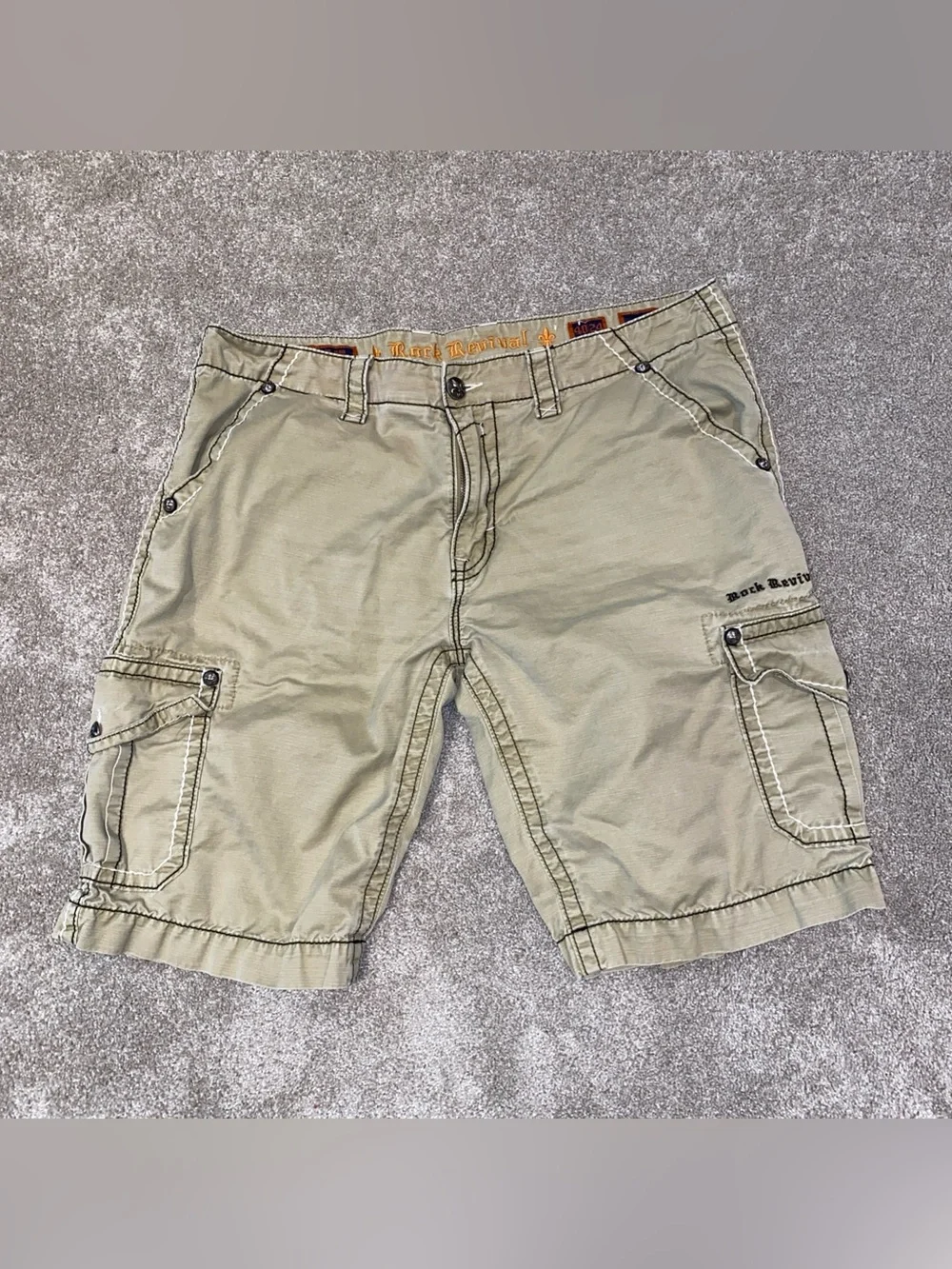 Rock Revival Khaki Cargo Shorts Men’s 40” Classic Fit Fading Summer